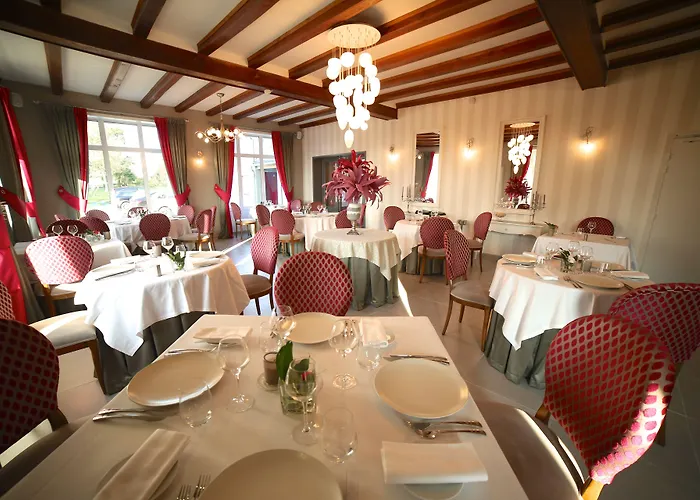 Restaurant Le Lion D'or Saint-Hilaire-du-Harcouet