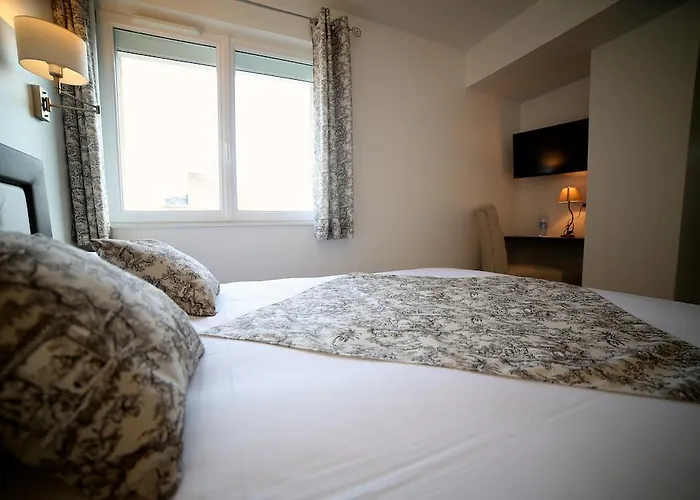 Hotel Restaurant Le Lion D'or 3*