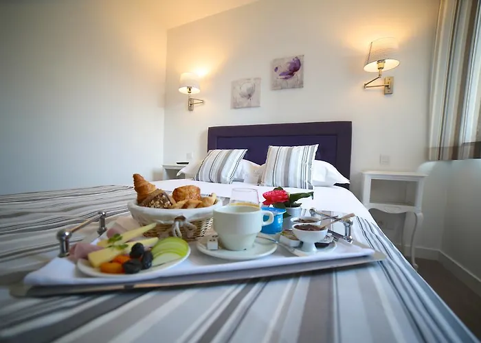 Restaurant Le Lion D'or Saint-Hilaire-du-Harcouet